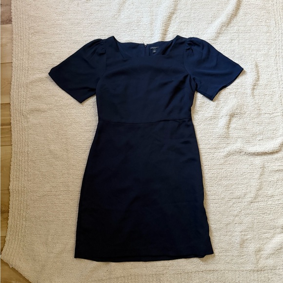 Ann Taylor Factory Dresses & Skirts - Ann Taylor Factory Classic Navy Mini Dress